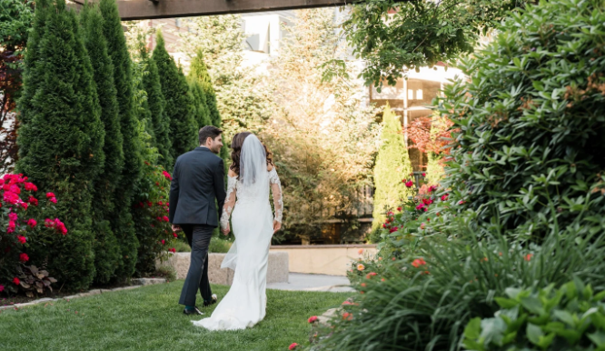 Outdoor Wedding at Coachmen's Lodge